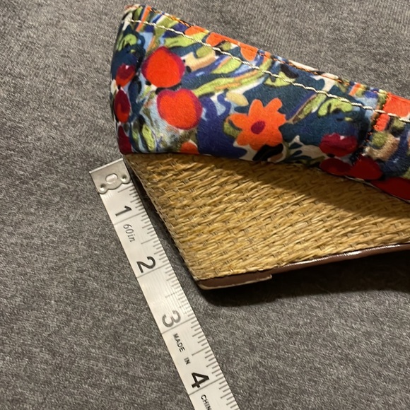 Unisa Peep Toe Wedge - Picture 4 of 6